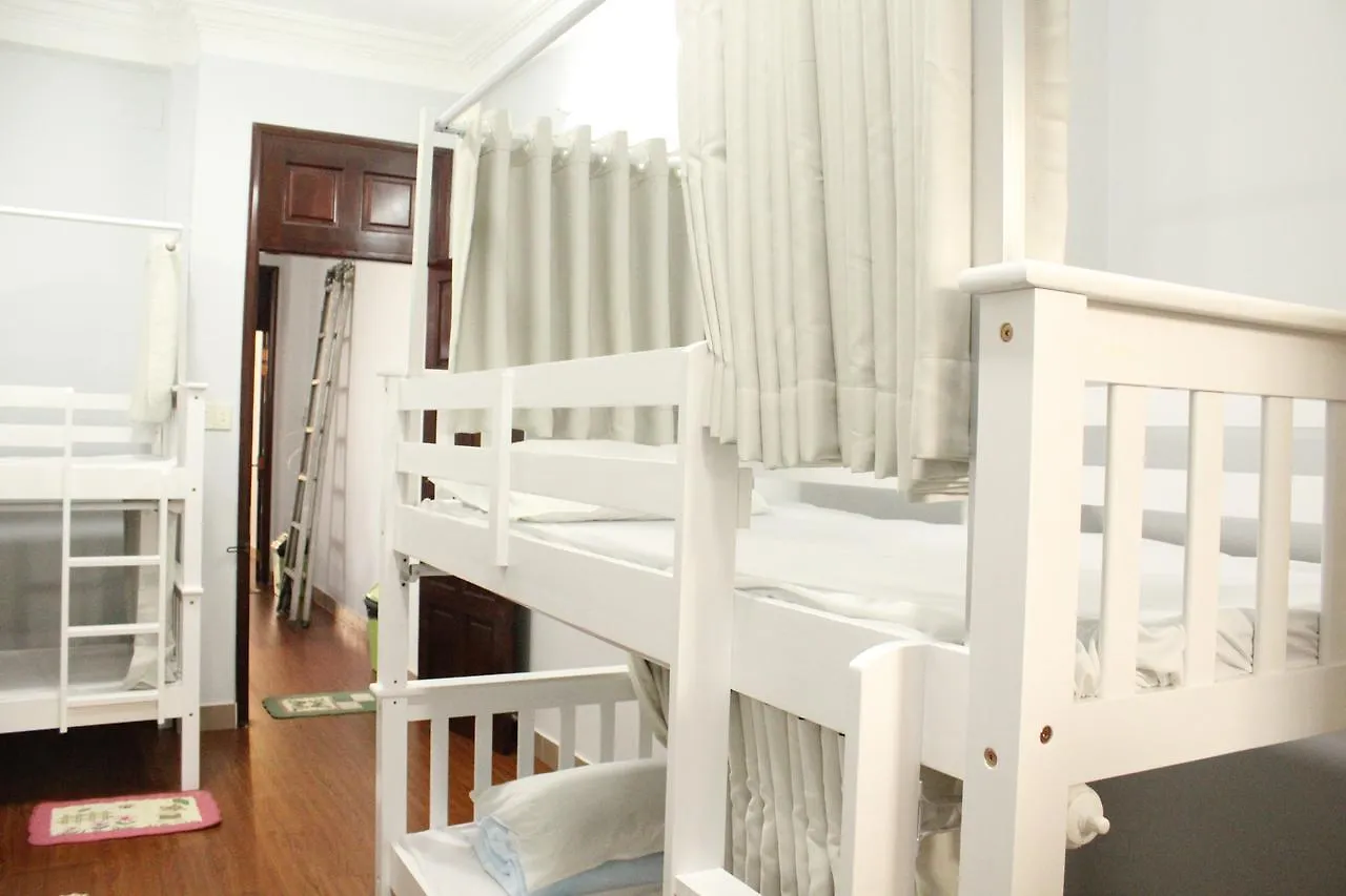 The Roost Hostel Ho Chi Minh City 2*,  Vietnam