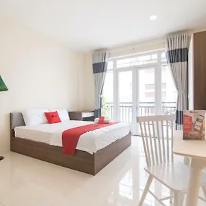 Reddoorz Near Xo Viet Nghe Tinh Street Hotel